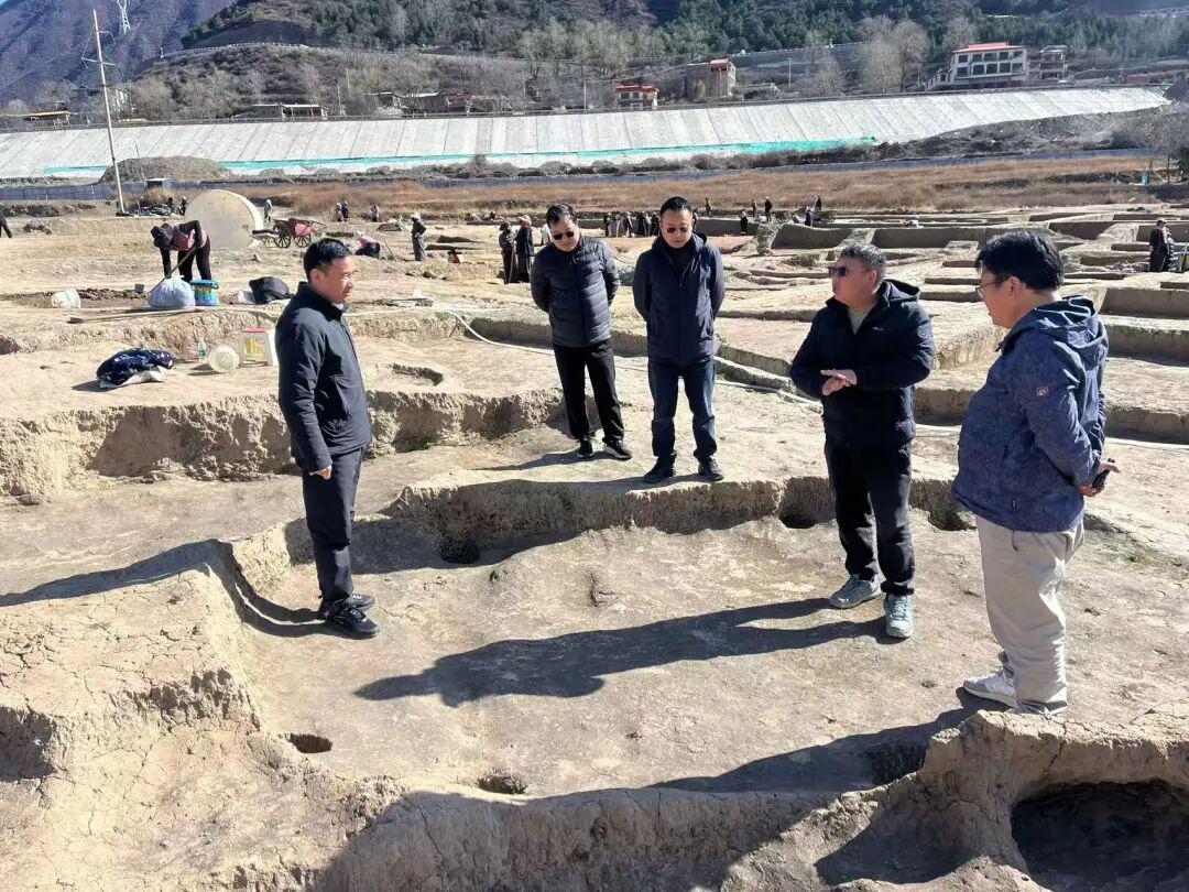 州社科联在马尔康地区开展专题调...
